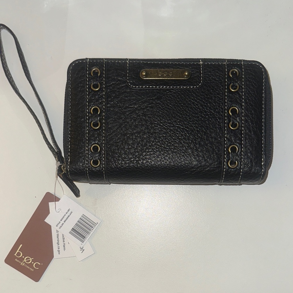 b.ø.c Black Textured Leather Wristlet Wallet-NWT